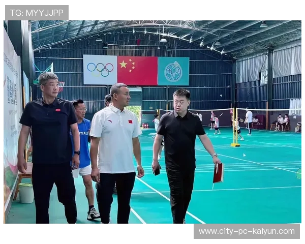 羽毛球训练基地建立体能与康复一体化训练体系，羽毛球的训练基地